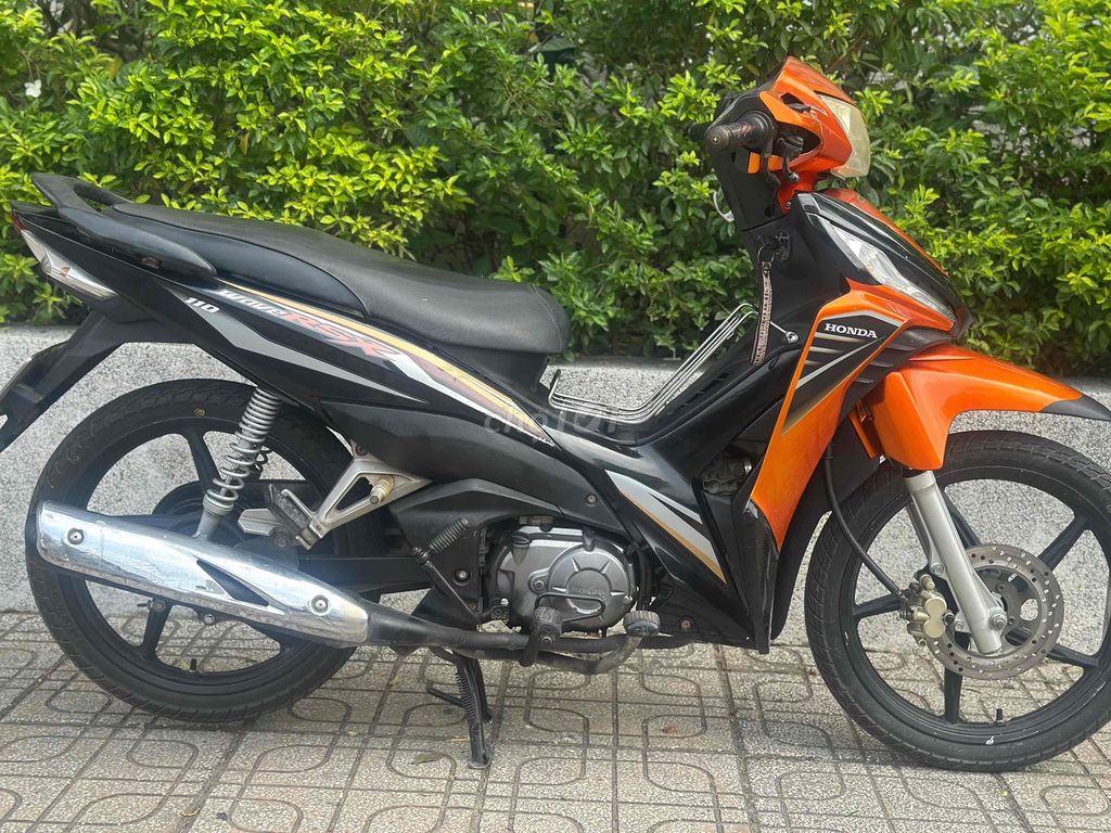 Honda Wave RSX 110 2015 Cam đen zin nguyên BSTP. Mua bán Xe máy tại Thành phố Thủ Đức Tp Hồ Chí Minh được đăng bởi Xe Máy Sơn Thủ Đức hình 5