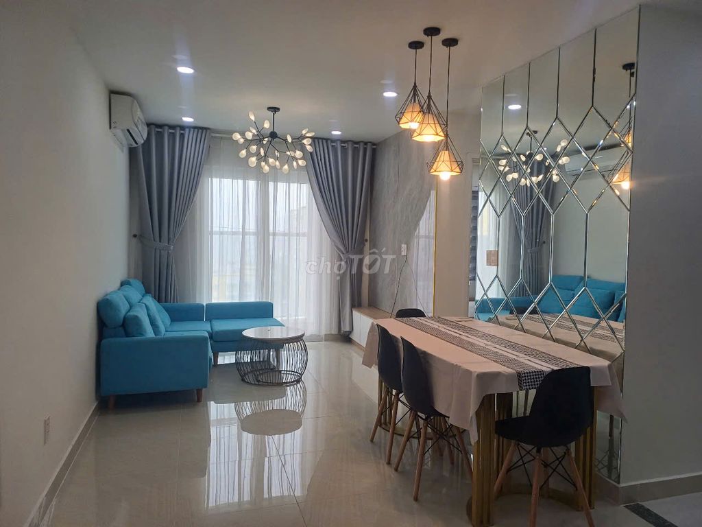 Cho thuê căn hộ Diamond Riverside căn góc có nội thất như hình