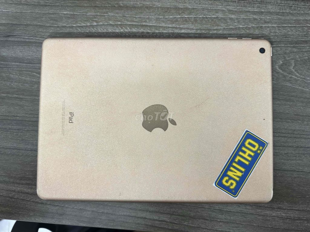 Apple iPad Gen 6 32GB Vàng. Mua bán Máy tính bảng tại Quận 3 Tp Hồ Chí Minh được đăng bởi KHANH hình 1