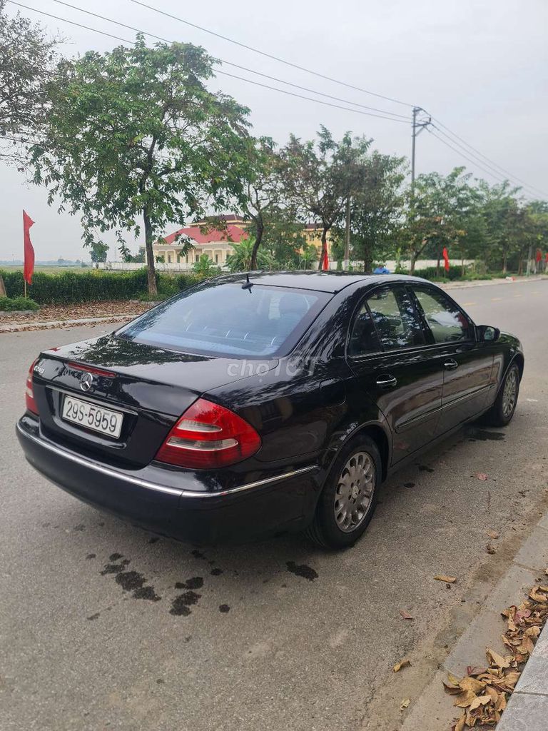 Mec E 240 cực chất. Nguyên bản toàn bộ. Mua bán Ô tô tại Quận Bắc Từ Liêm Hà Nội được đăng bởi Hải Đăng  hình 5