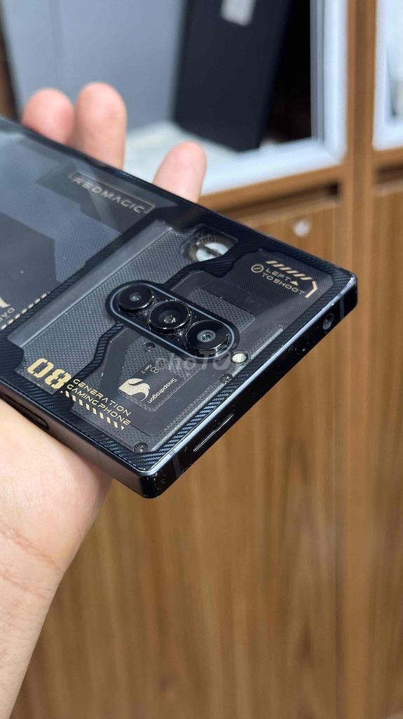 red magic 8 pro 12/256G xách tay black gluu. Mua bán Điện thoại tại Quận Hai Bà Trưng Hà Nội được đăng bởi khmobile hình 4