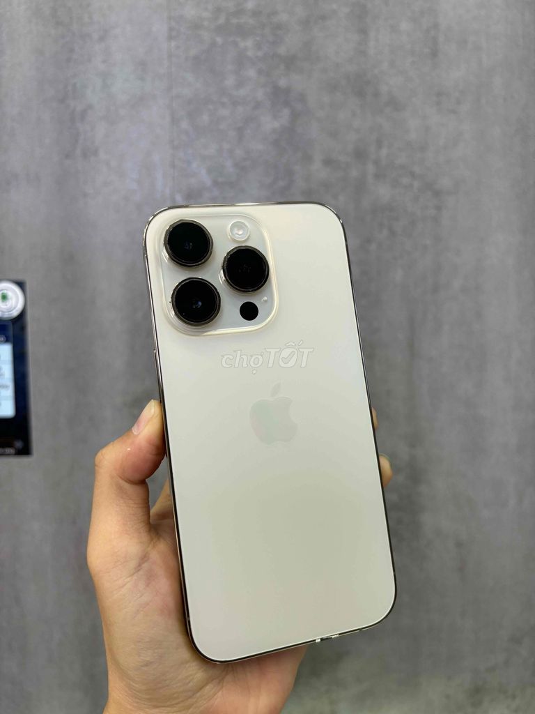Apple iPhone 14 Pro 256GB Vàng. Mua bán Điện thoại tại Quận Cẩm Lệ Đà Nẵng được đăng bởi Nguyễn Hạnh Hạnh hình 1