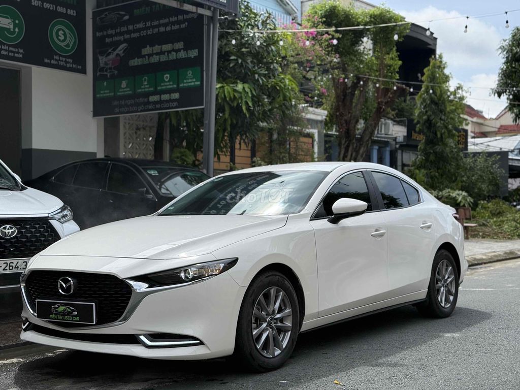 Mazda 3 2024 1.5L Luxury - 33000 km. Mua bán Ô tô tại Quận Ninh Kiều Cần Thơ được đăng bởi Miền Tây Used Car hình 2