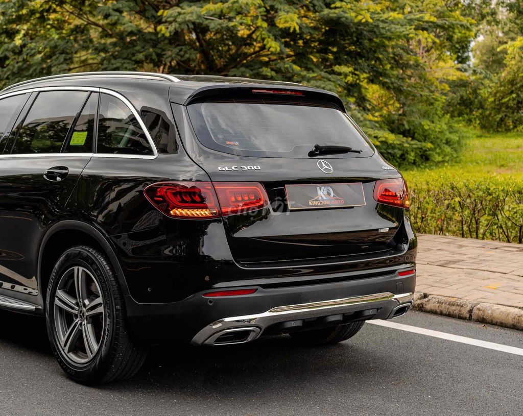 GLC200 facelift 2022 màu đen cá nhân siêu đẹp. Mua bán Ô tô tại Quận 7 Tp Hồ Chí Minh được đăng bởi Dương Phương hình 3