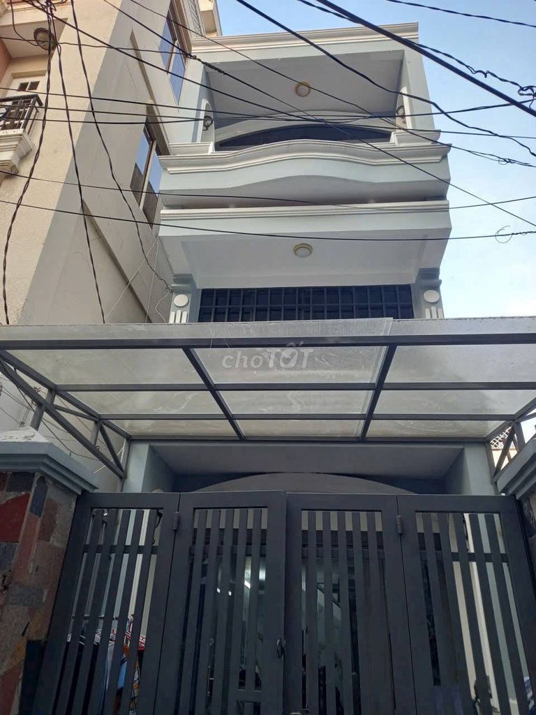 2-этажный дом Ле Куанг Динь, Бинь Тхань | 63 м², 4 спальни