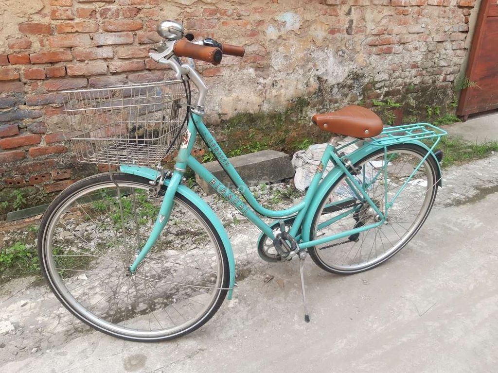Xe đạp nữ hoàng gia Ý Bianchi mầu xanh dương mới