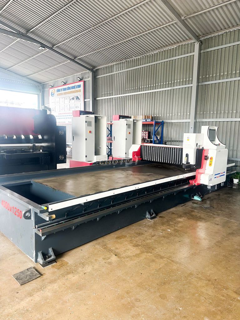 Máy bào rãnh nằm CNC - 1250x4000