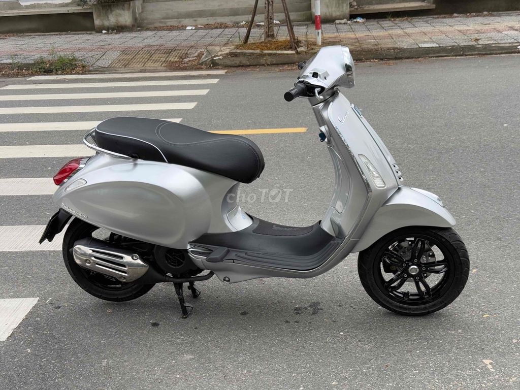 VESPA ĐỜI MỚI MÁY JGET THẮNG ABS HỖ TRỢ TRẢ GÓP