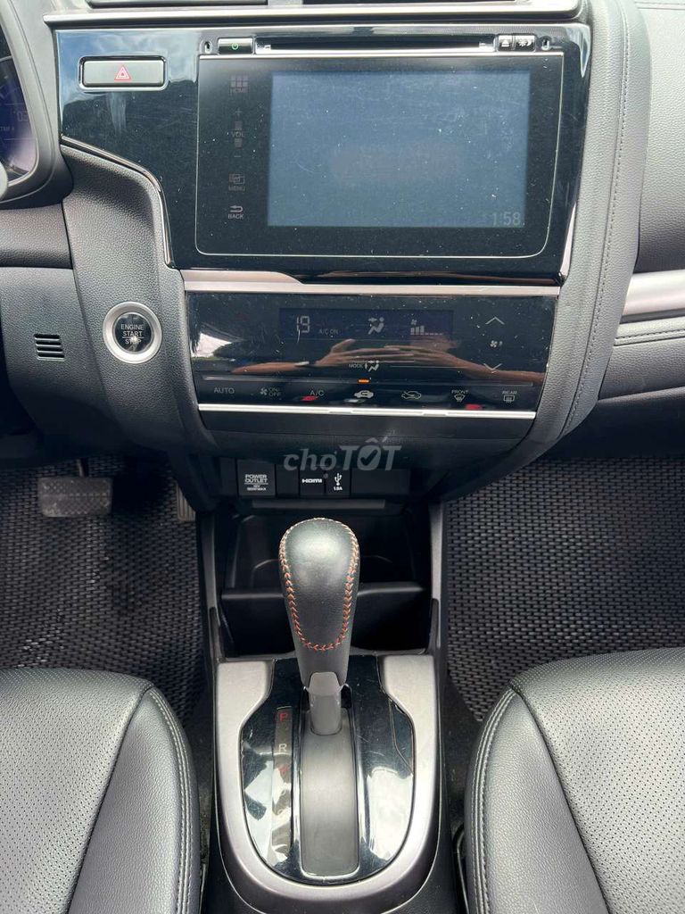 💚💚 Honda Jazz 2018 RS - 39999 km SIÊU MỚI. Mua bán Ô tô tại Thành phố Thuận An Bình Dương được đăng bởi BÌNH VÌNH PHÚ CHUYÊN XE LƯỚT BAO TEST HÃNG  hình 9