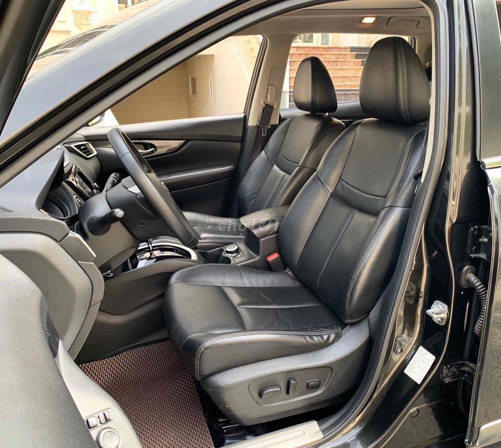 Nissan X trail 2018 2.5 SV 4WD Premium - 80000 km. Mua bán Ô tô tại Thành phố Thủ Đức Tp Hồ Chí Minh được đăng bởi Hà Yên hình 2