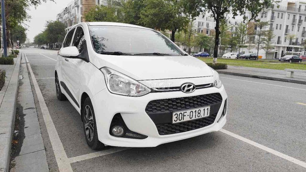 Hyundai Grand i10 2017 đk 2018 1.2 AT - 680000 km