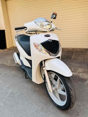Bán Honda Sh 150i, 2008 , màu trắng, sm 127, Italy. Mua bán Xe máy tại Quận 5 Tp Hồ Chí Minh được đăng bởi Anh Huy