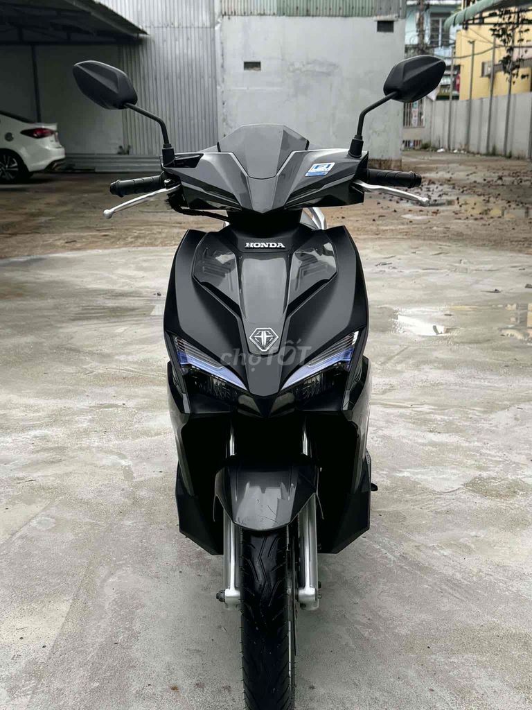 Honda Air Blade 2019 серо-серебристый