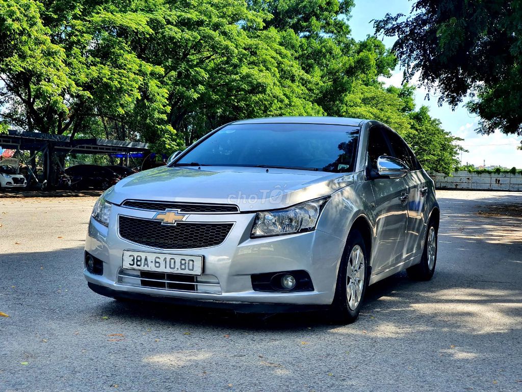 Chevrolet Cruze 2010 LS  số sàn 1.6 Bạc Đẹp