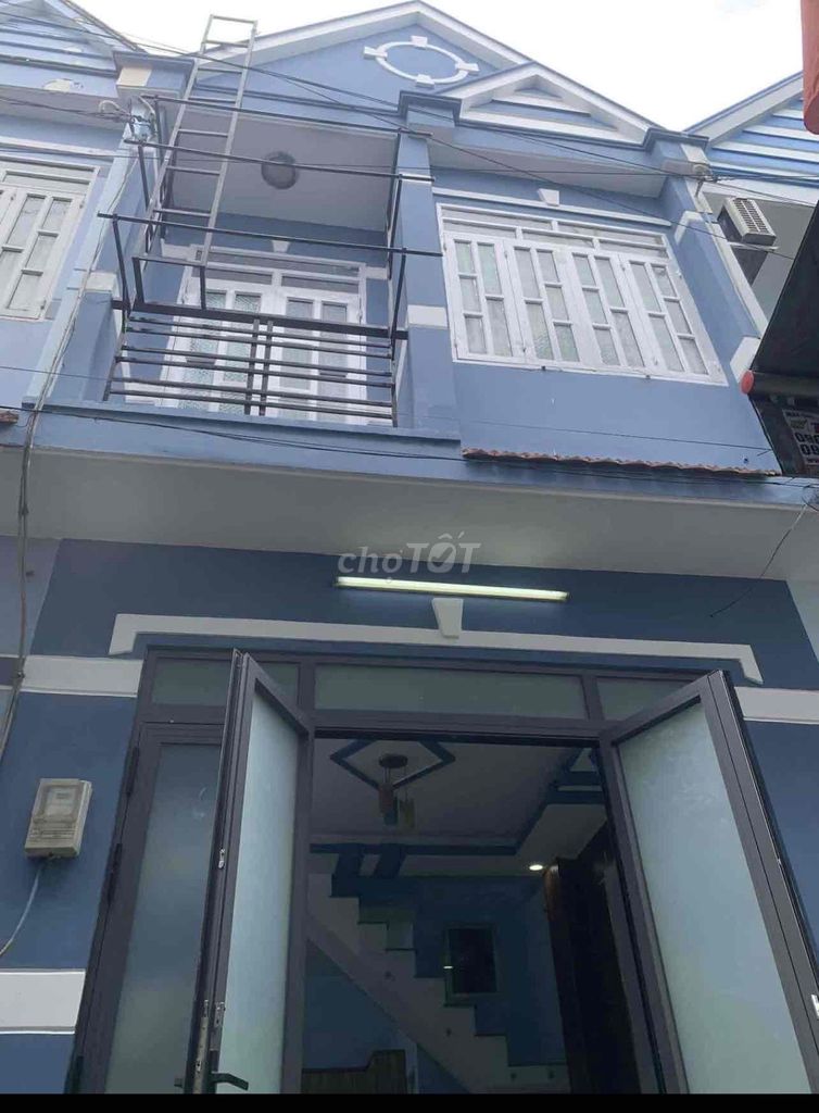 nhà gần cầu vượt ngã tư ga Q12 1 lầu 2pn hẻm xe hơi