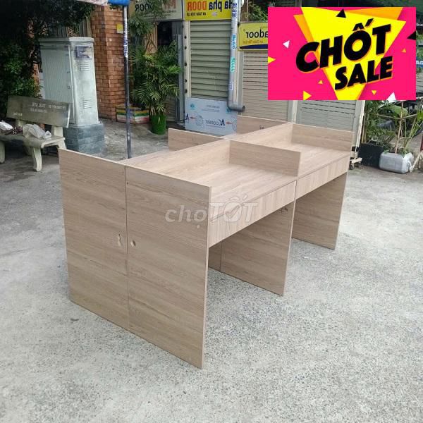 xã kho 5 bàn làm việc 1m8 x 50cm