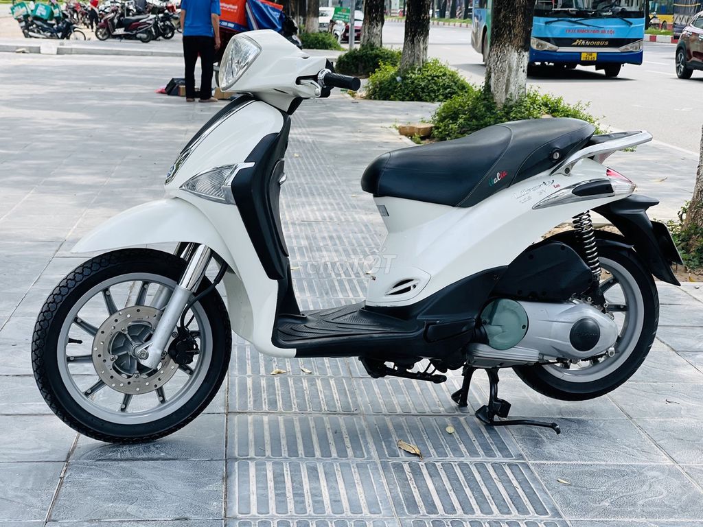 PIAGGIO LIBERTY 3VIE TRẮNG BIỂN 29 ĐK 215. Mua bán Xe máy tại Quận Nam Từ Liêm Hà Nội được đăng bởi Nam Anh hình 5