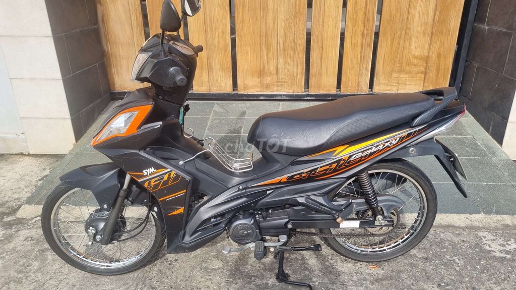 Bán lại xe sym galaxi 50cc xe đẹp. Mua bán Xe máy tại Quận Hải Châu Đà Nẵng được đăng bởi Dức long hình 2