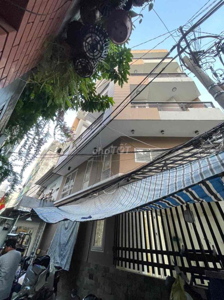 Bán Nhà Đẹp 4Tầng HXH Khu ViP Quận 3 Giá Tốt