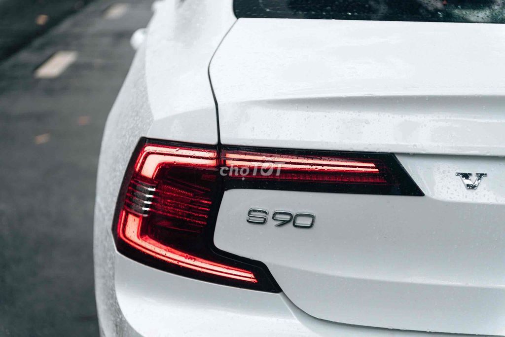 VOLVO S90 T8 2024 odo 3000km. Mua bán Ô tô tại Quận 1 Tp Hồ Chí Minh được đăng bởi Tiền Bùi LONGANH  hình 16