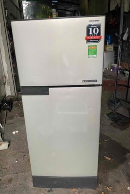 tủ lạnh Sharp inverter 165L còn mới có Bh. Mua bán Tủ lạnh tại Quận 8 Tp Hồ Chí Minh được đăng bởi Điện Máy Uy Tín