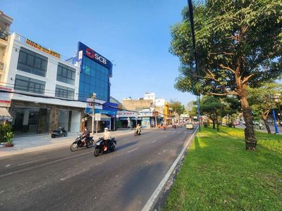 Аренда · 11 комн. · 160 м² · Quận Bình Tân, ул. Đường Trần Văn Giàu
