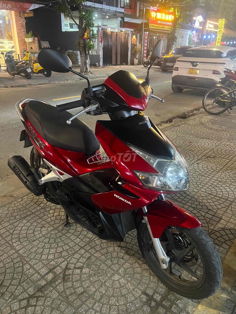 Honda AIR BLADE очень красивые полные документы