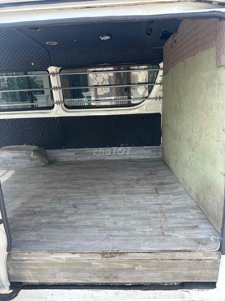 Toyota Hiace tải van 3 chỗ /930kg đời 2006 máy dâu. Mua bán Ô tô tại Quận 12 Tp Hồ Chí Minh được đăng bởi A Kha hình 8