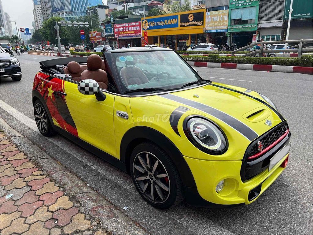 MINI Cooper Mui trần Convertible S 2018 cực chất. Mua bán Ô tô tại Quận Cầu Giấy Hà Nội được đăng bởi Lê Như Hiếu hình 4