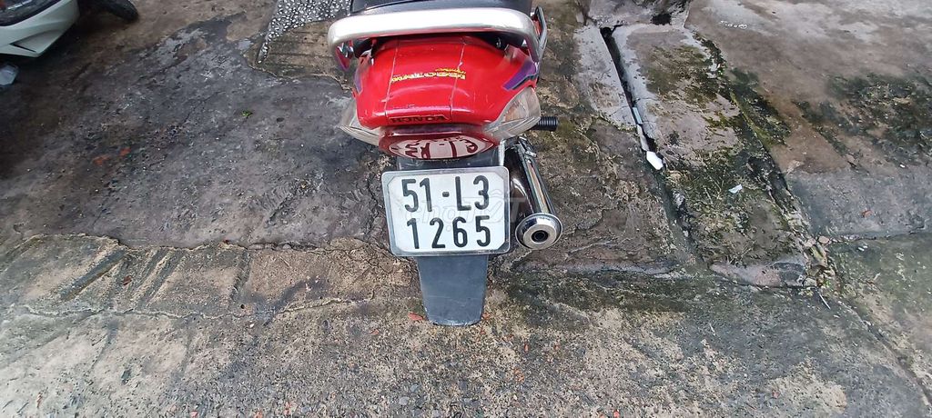 Xe future 1 đoi 2004 chinh chu. Mua bán Xe máy tại Quận 7 Tp Hồ Chí Minh được đăng bởi Tam Diec hình 4