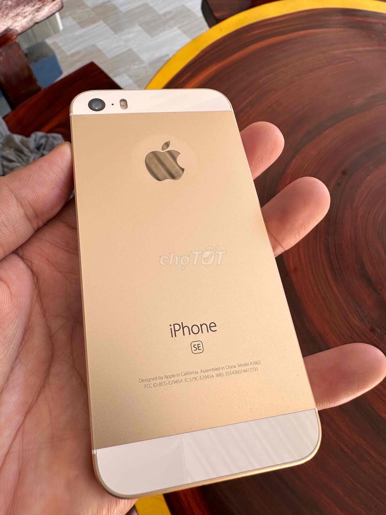 Apple iPhone SE 64GB Vàng Đã sử dụng. Mua bán Điện thoại tại Quận Ngũ Hành Sơn Đà Nẵng được đăng bởi Bảo hình 1