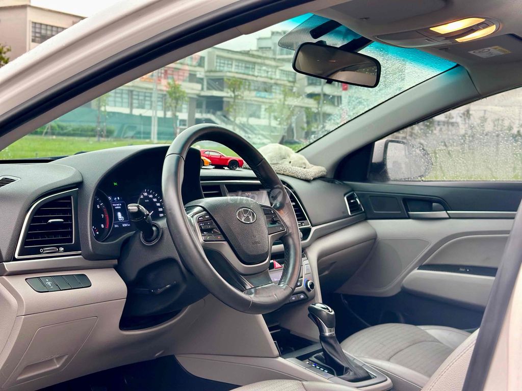 Bán xe Elantra 2016 Số tự động.. Mua bán Ô tô tại Thành phố Huế Thừa Thiên Huế được đăng bởi Nguyễn Xuân Hải hình 6