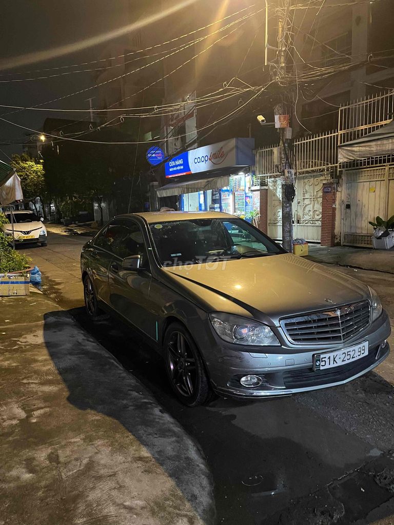 Мерседес-Бенц C250 2010 серый