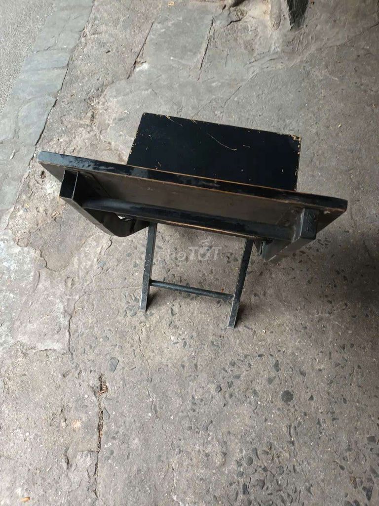 Ghế xếp Gỗ Sắt màu Đen. Mua bán Bàn ghế tại Quận 10 Tp Hồ Chí Minh được đăng bởi Lê Trần Hải My hình 1