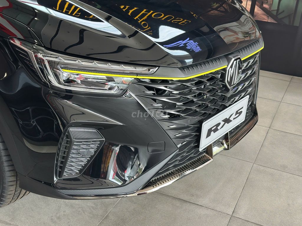 MG RX5 LUX mới 100% rẻ hơn xe lướt - Chỉ 2 suất. Mua bán Ô tô tại Quận 5 Tp Hồ Chí Minh được đăng bởi Huy Trần hình 9