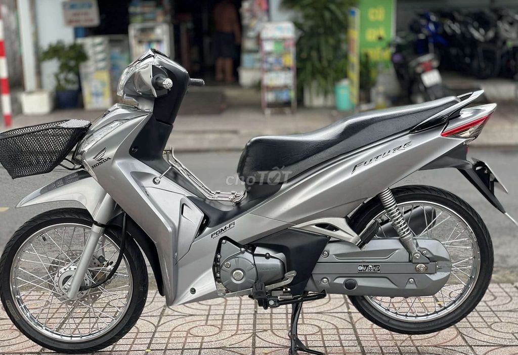 Fu Led 2023 xe đẹp chính chủ ủy quyền. Mua bán Xe máy tại Quận 8 Tp Hồ Chí Minh được đăng bởi Đặng Thái Hòa hình 4