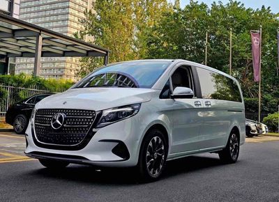 Mercedes Benz V Class 2025 V300 Avantgarde. Mua bán Ô tô tại Quận 7 Tp Hồ Chí Minh được đăng bởi Lâm Hoàng 
