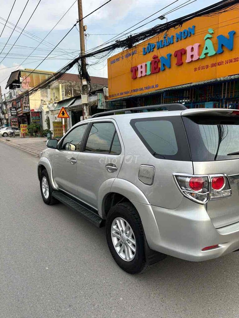 Toyota Fortuner 2013 2.7V mới xuất sắc giá cực rẻ. Mua bán Ô tô tại Thành phố Thuận An Bình Dương được đăng bởi Tuan Minh hình 2