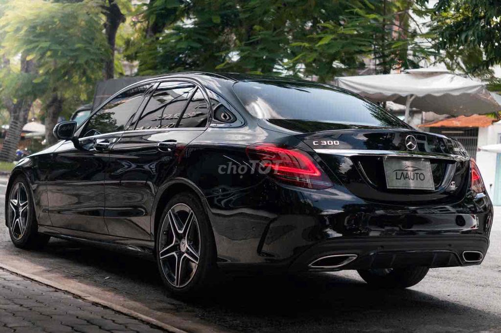 LONG ANH AUTO về Mercedes C300 AMG 2019. Mua bán Ô tô tại Quận 7 Tp Hồ Chí Minh được đăng bởi LongAnh AuTo  hình 20
