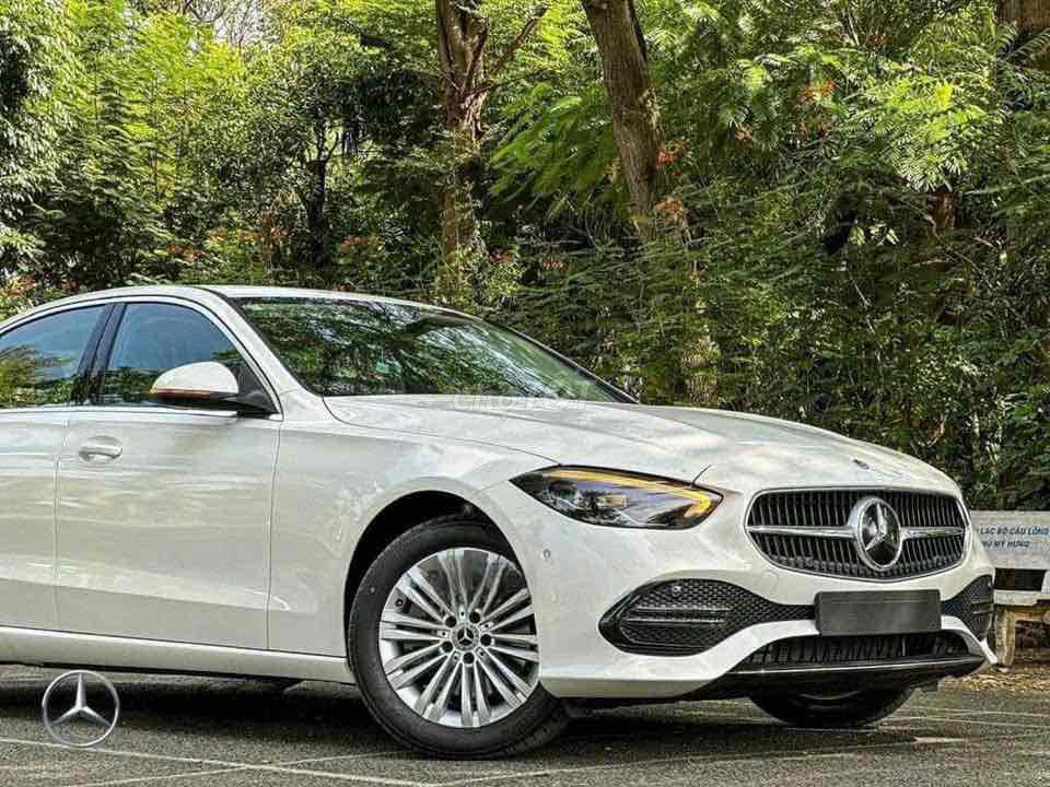 Mercedes Benz C Class 2025 C200 Avantgarde - 25 km. Mua bán Ô tô tại Quận Bình Thạnh Tp Hồ Chí Minh được đăng bởi Hùng Mercedes Haxaco Hàng Xanh hình 4