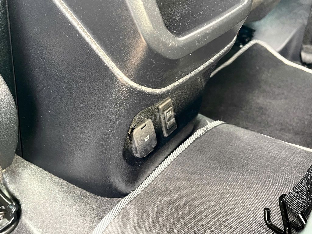 Bán tải 2 cầu cập bến - Ranger 4x4 2022. Mua bán Ô tô tại Quận 3 Tp Hồ Chí Minh được đăng bởi XE LƯỚT CHÍNH HÃNG SaigonFord hình 9