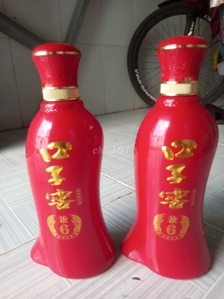 Vỏ chai rượu Mao Đài Gốm sứ Đỏ mới 100%. Mua bán Đồ sưu tầm, đồ cổ tại Huyện Chơn Thành Bình Phước được đăng bởi Nhân Co Tặc hình 1