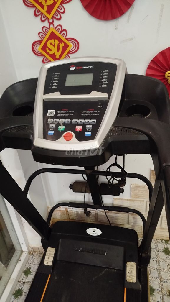 Máy chạy bộ Tech Fitness Đã sử dụng
