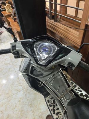 Honda Air Blade Xám 45233 km. Mua bán Xe máy tại Quận Sơn Trà Đà Nẵng được đăng bởi Rio