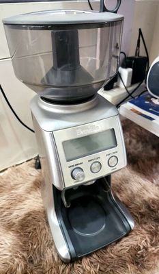 máy xay cafe tự động Breville BCG820