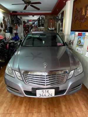 Mercedes E250 loại 4máy kiểu dáng đẹp sang trọng. Mua bán Ô tô tại Quận 10 Tp Hồ Chí Minh được đăng bởi Lê Phát Duy
