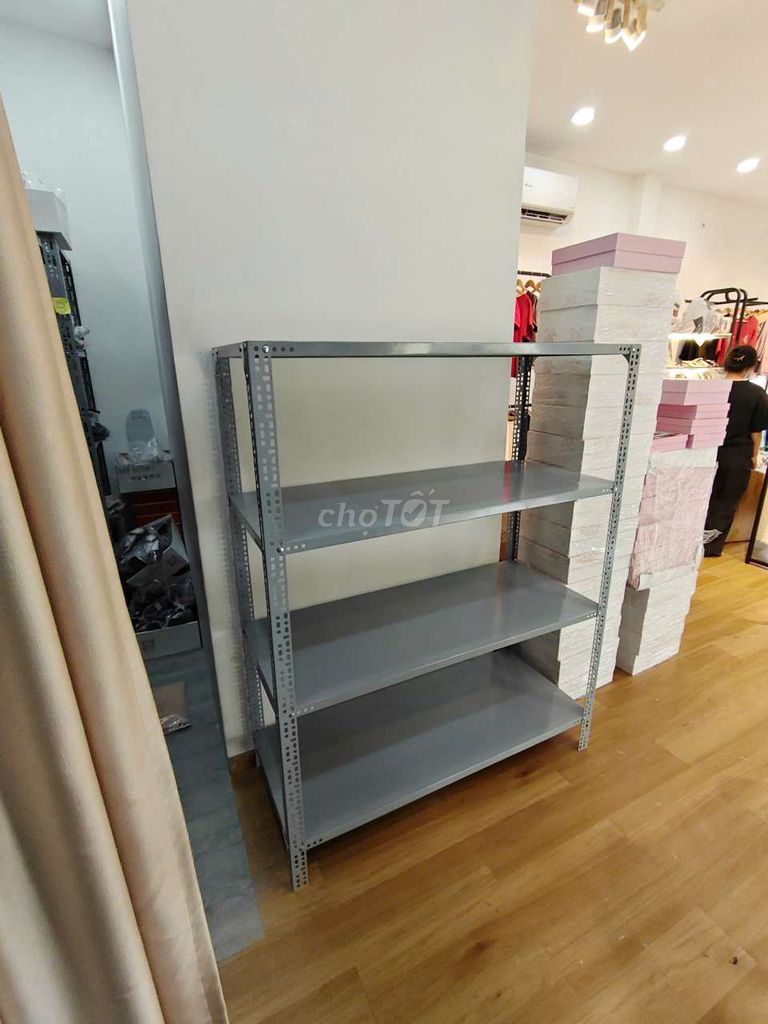 Kệ sắt V lỗ Xám ghi 1m5 4 tầng. Mua bán Tủ, kệ gia đình tại Thành phố Thuận An Bình Dương được đăng bởi Thu Hoàng hình 1