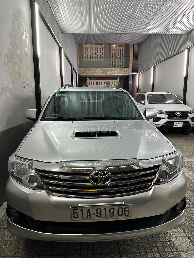 Toyota Fortuner 2014 2.5G 4x2 - 82000 km