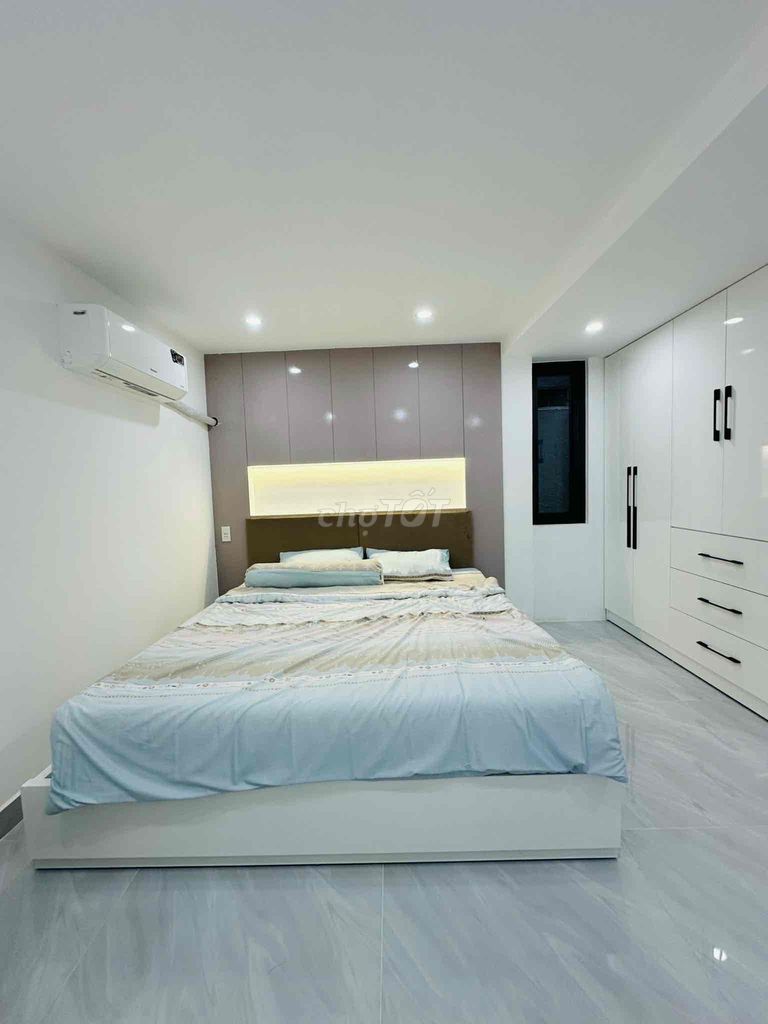 🏡 Nhà 2 tầng, 66m2, Nguyễn Tri Phương, gần đường chính.3 mặt thoáng má