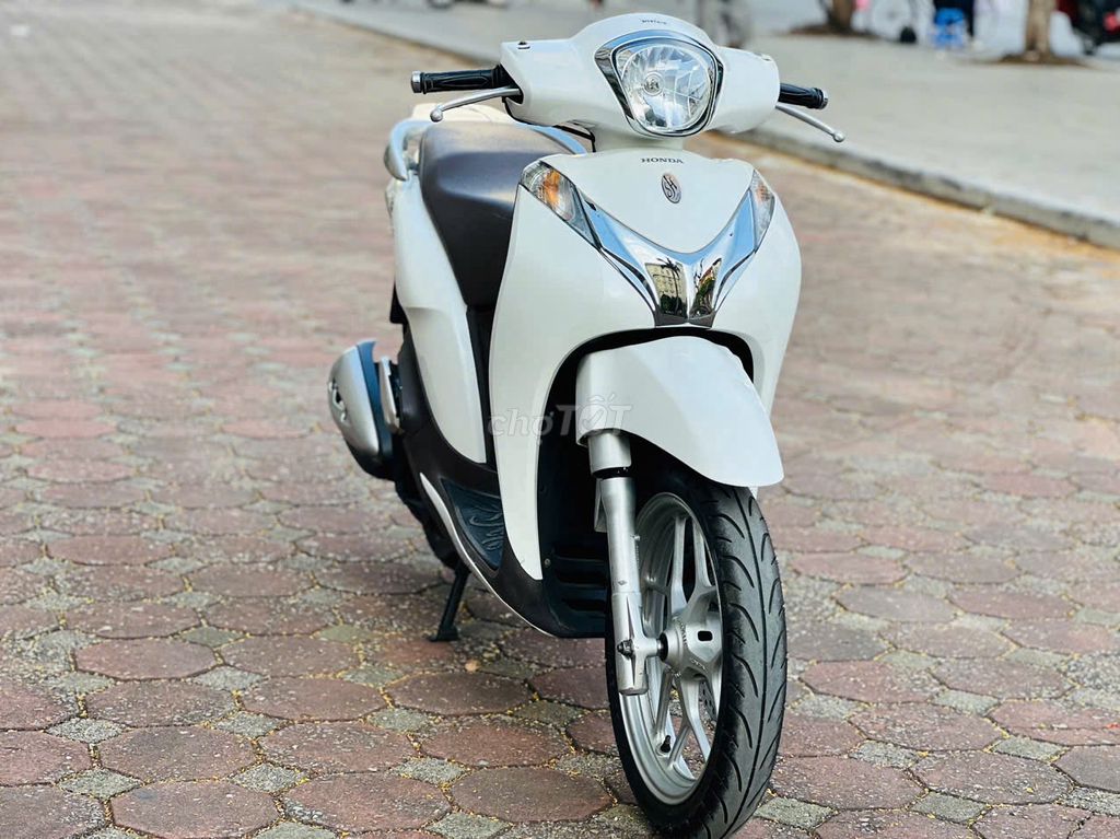Honda SH Mode 125 chính chủ BIỂN 29. Mua bán Xe máy tại Quận Cầu Giấy Hà Nội được đăng bởi Mai Khánh hình 2